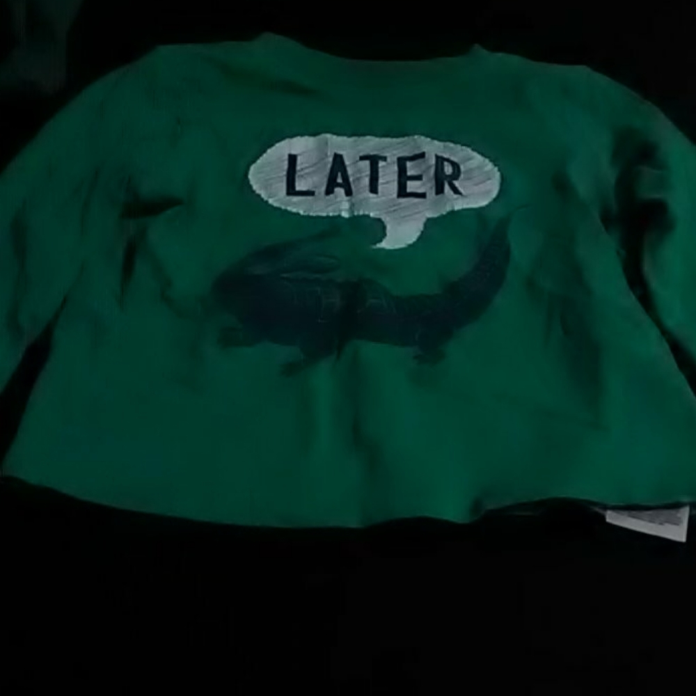 Old navy long sleeve shirt